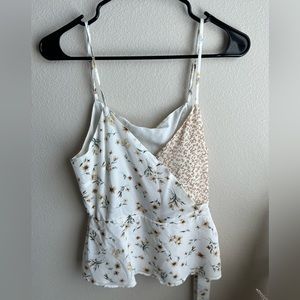 Paper crane size medium floral tank top